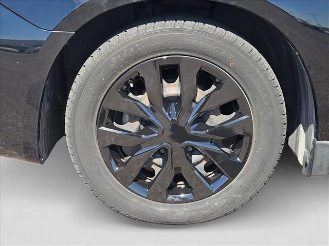 used 2014 Chrysler 200 car, priced at $6,995