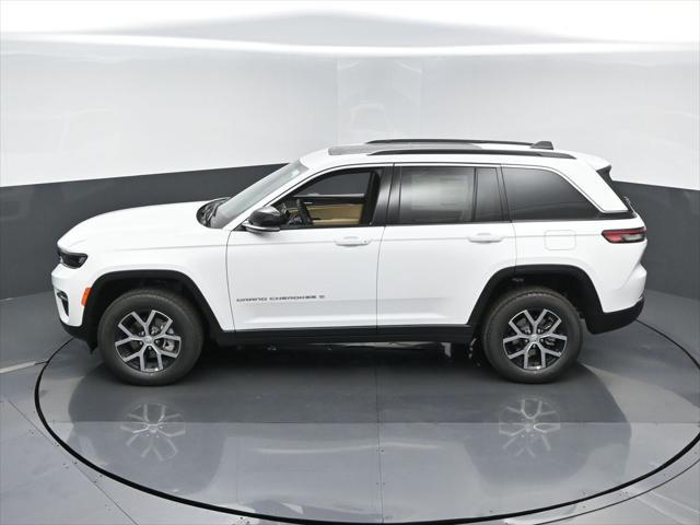 new 2025 Jeep Grand Cherokee car, priced at $45,801