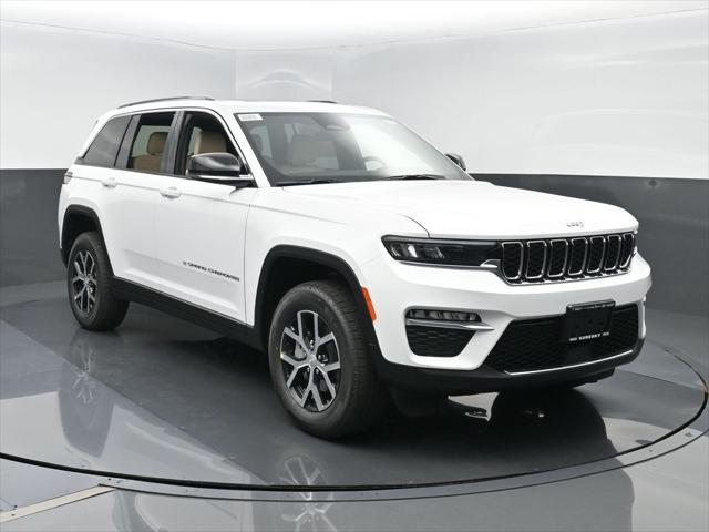 new 2025 Jeep Grand Cherokee car, priced at $45,801