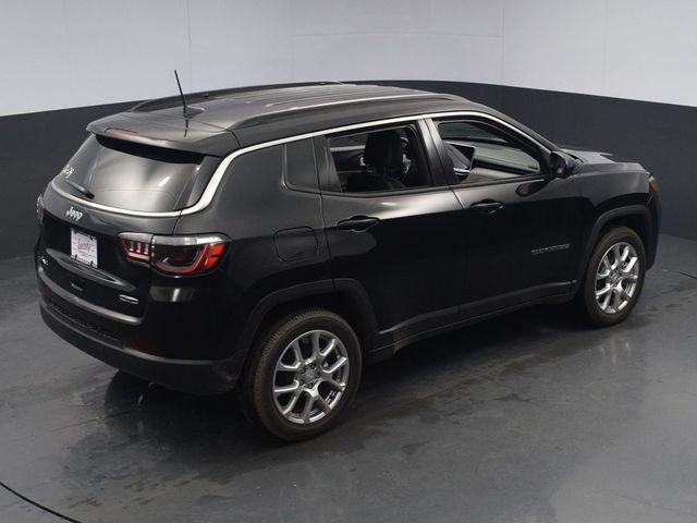 new 2024 Jeep Compass car, priced at $31,500