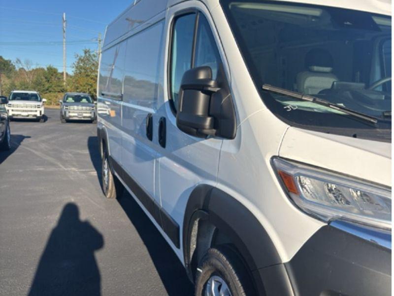 new 2025 Ram ProMaster 2500 car, priced at $54,425