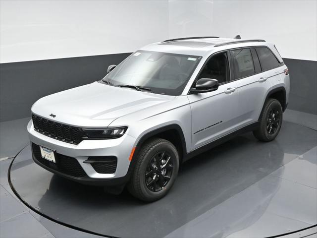 new 2025 Jeep Grand Cherokee car, priced at $42,710