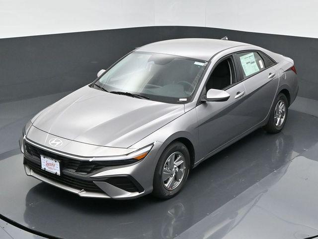 new 2025 Hyundai Elantra car, priced at $23,565