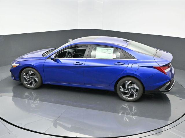 new 2025 Hyundai Elantra car, priced at $27,270