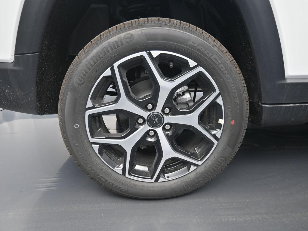 new 2025 Jeep Compass car, priced at $32,240