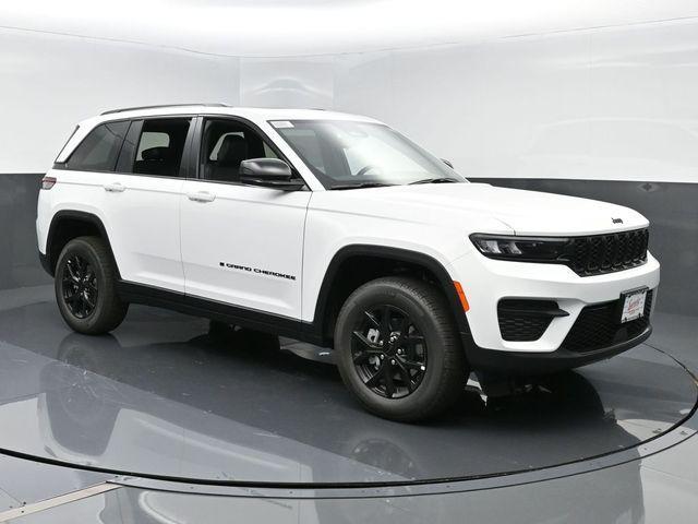 new 2025 Jeep Grand Cherokee car, priced at $45,935