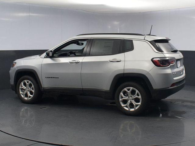 new 2024 Jeep Compass car, priced at $31,000