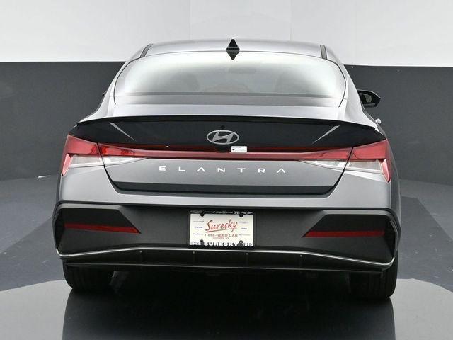 new 2025 Hyundai Elantra car, priced at $24,680