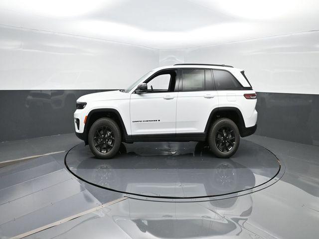 new 2024 Jeep Grand Cherokee car, priced at $45,500