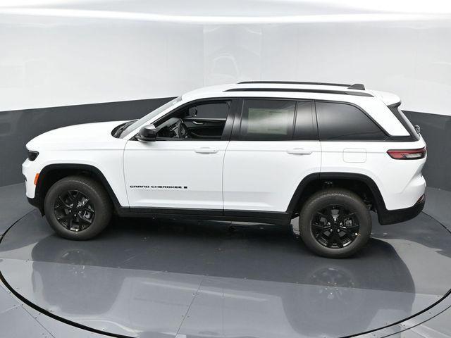 new 2024 Jeep Grand Cherokee car, priced at $45,500