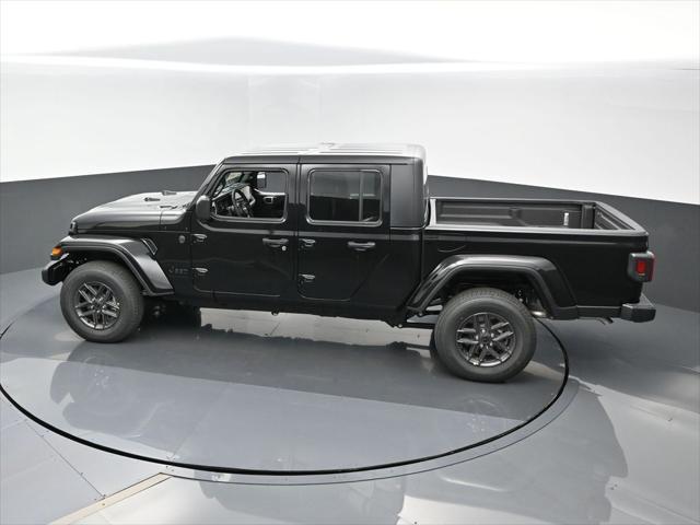 new 2025 Jeep Gladiator car, priced at $46,262