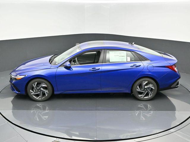 new 2025 Hyundai Elantra car, priced at $27,265