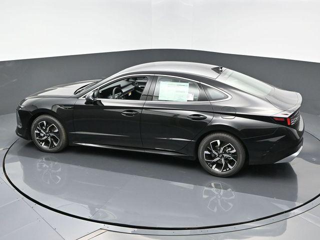 new 2025 Hyundai Sonata car, priced at $30,890