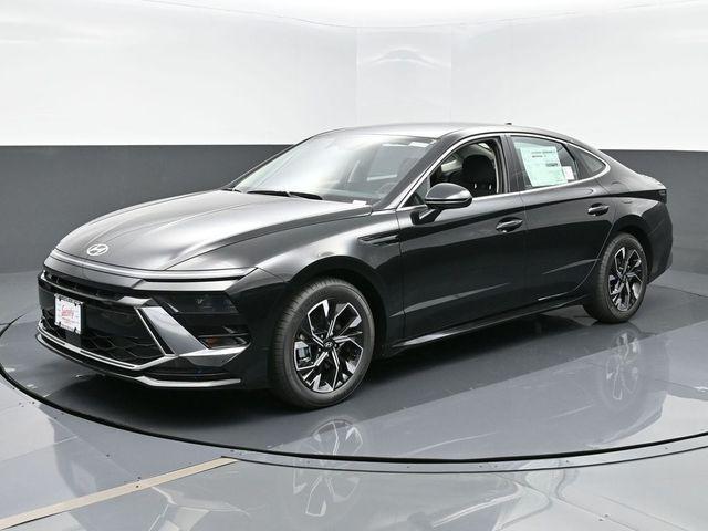 new 2025 Hyundai Sonata car, priced at $30,890