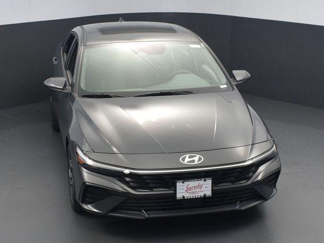 new 2024 Hyundai Elantra car, priced at $27,025