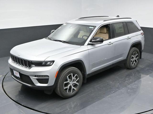 new 2025 Jeep Grand Cherokee car, priced at $50,235