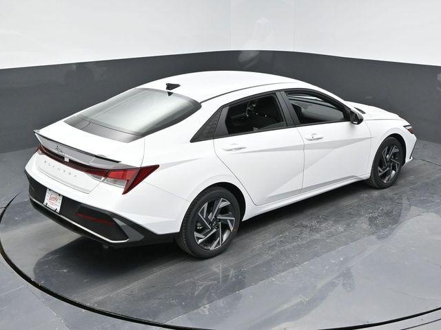 new 2025 Hyundai Elantra car, priced at $25,400