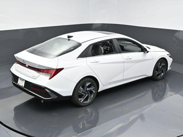 new 2025 Hyundai Elantra car, priced at $28,655