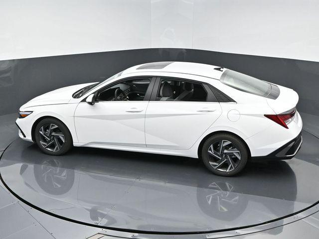 new 2025 Hyundai Elantra car, priced at $28,655