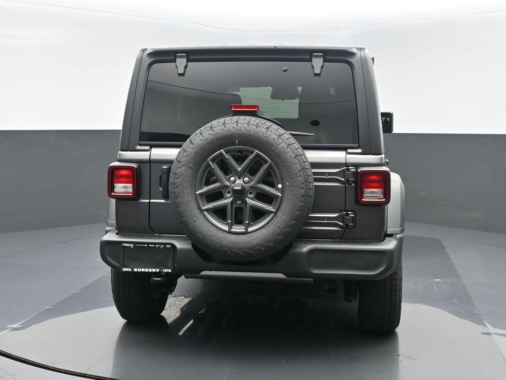 new 2025 Jeep Wrangler car, priced at $47,765