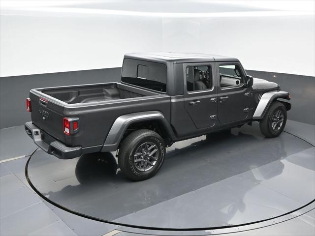 new 2025 Jeep Gladiator car, priced at $44,804