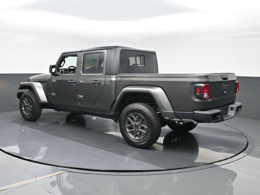 new 2025 Jeep Gladiator car, priced at $45,155