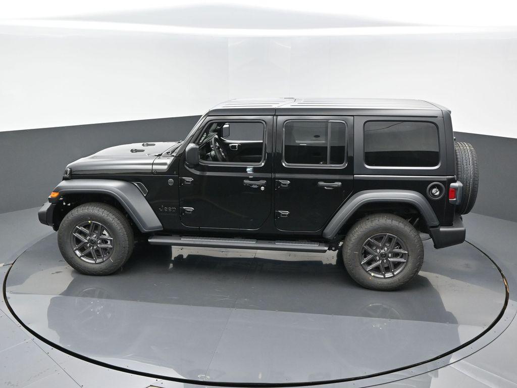 new 2025 Jeep Wrangler car, priced at $47,765