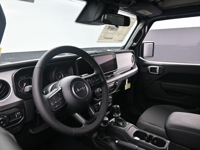 new 2025 Jeep Wrangler car, priced at $41,100