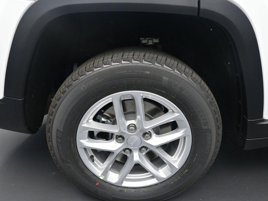 new 2025 Jeep Grand Cherokee L car, priced at $42,825