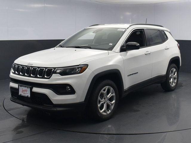 new 2024 Jeep Compass car, priced at $32,500