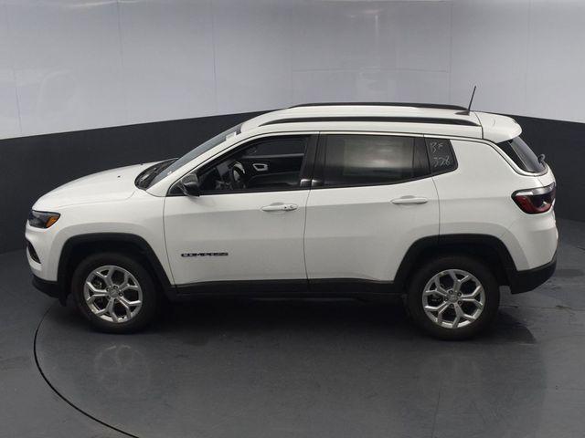 new 2024 Jeep Compass car, priced at $32,500