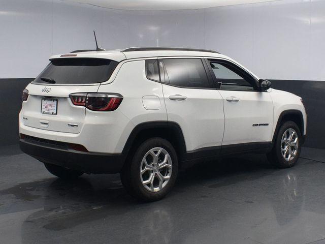 new 2024 Jeep Compass car, priced at $32,500