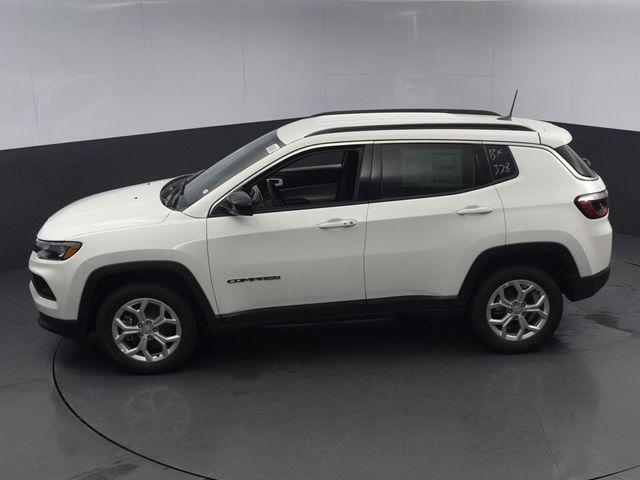 new 2024 Jeep Compass car, priced at $32,500