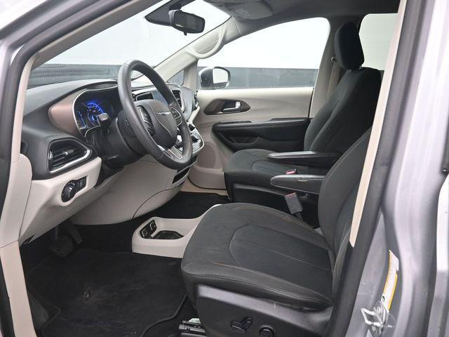 used 2017 Chrysler Pacifica car, priced at $13,294