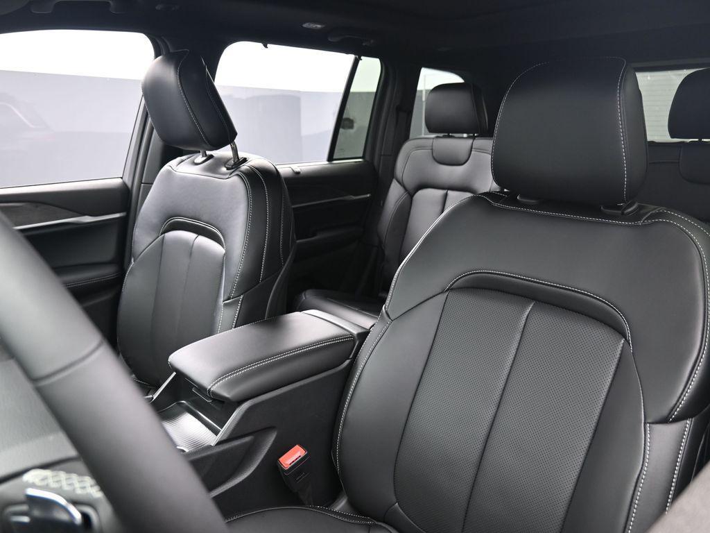 new 2025 Jeep Grand Cherokee car, priced at $51,110