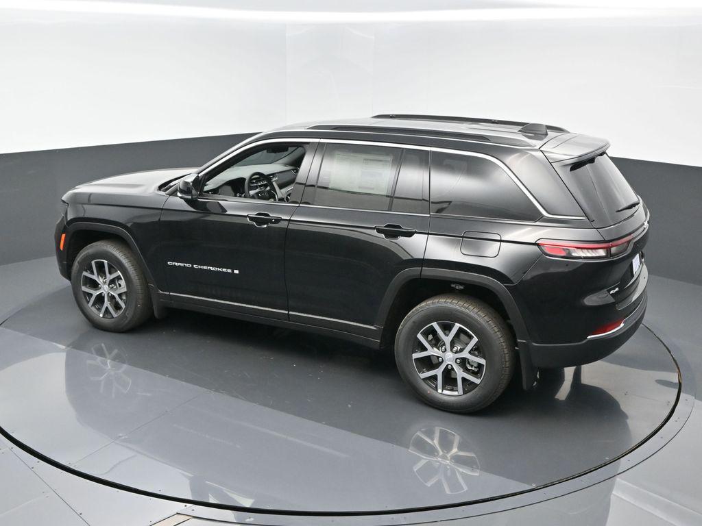 new 2025 Jeep Grand Cherokee car, priced at $51,110