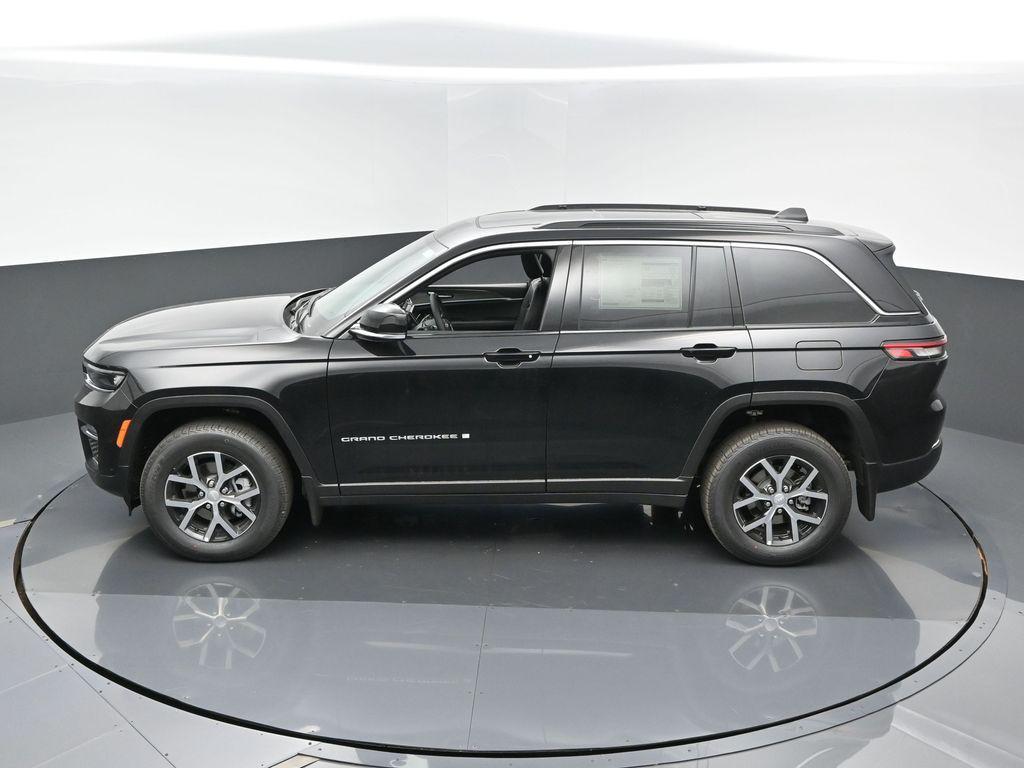 new 2025 Jeep Grand Cherokee car, priced at $51,110