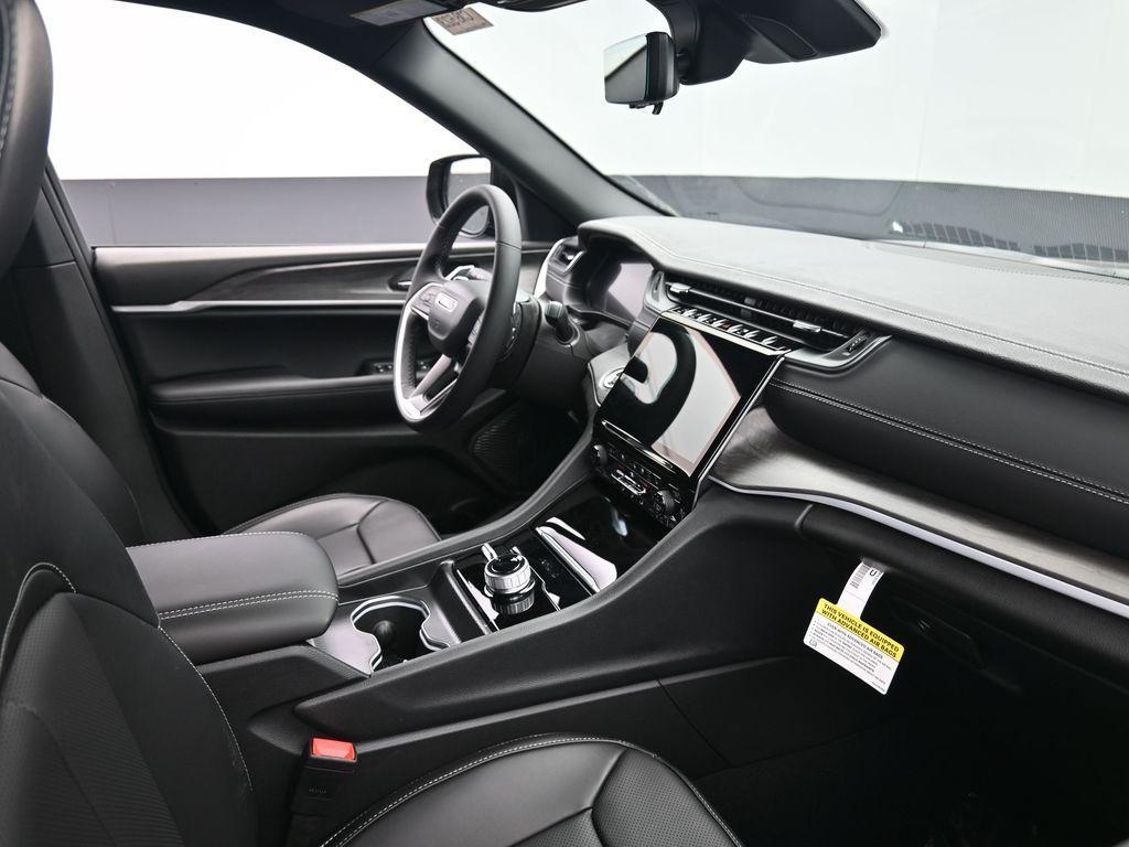 new 2025 Jeep Grand Cherokee car, priced at $51,110