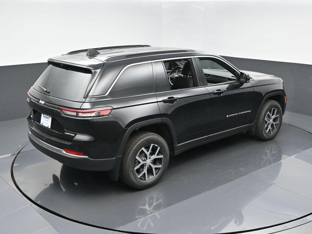 new 2025 Jeep Grand Cherokee car, priced at $51,110