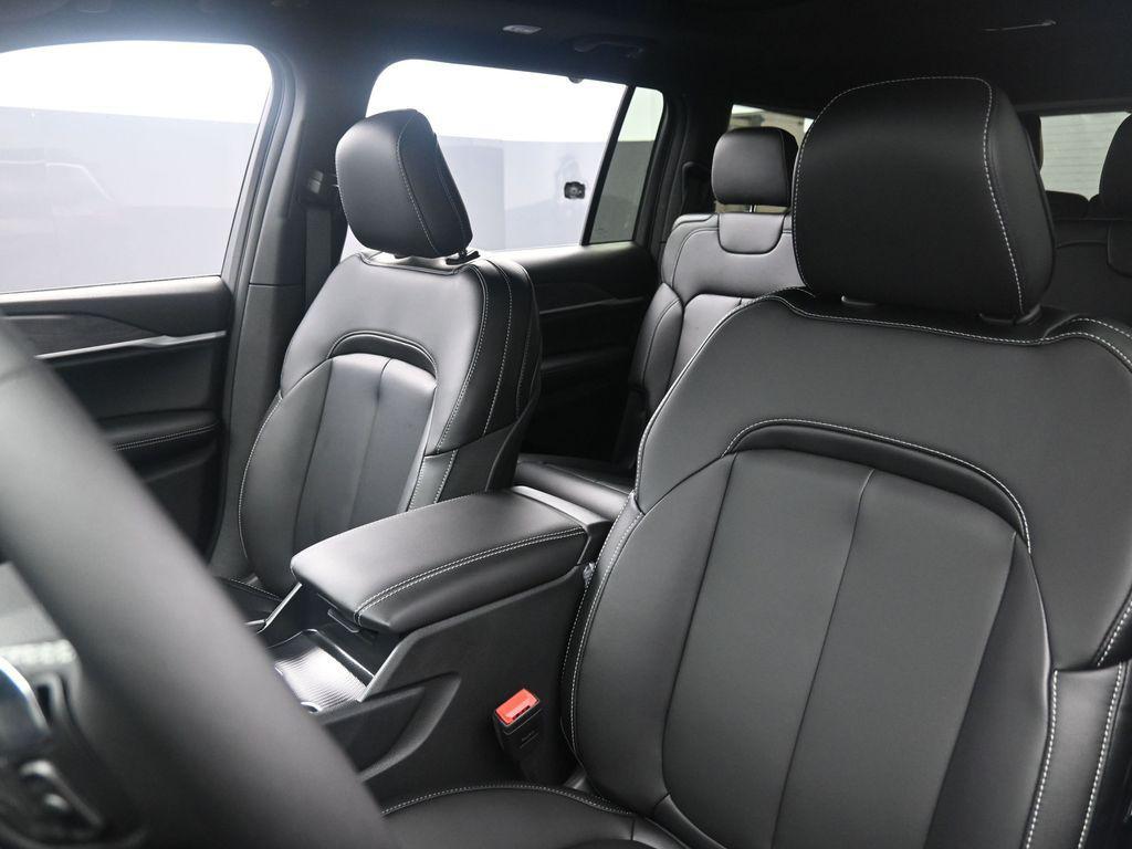 new 2025 Jeep Grand Cherokee L car, priced at $50,605