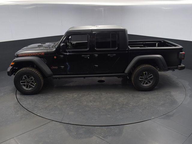 new 2024 Jeep Gladiator car, priced at $60,000