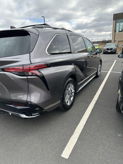 used 2021 Toyota Sienna car, priced at $38,336