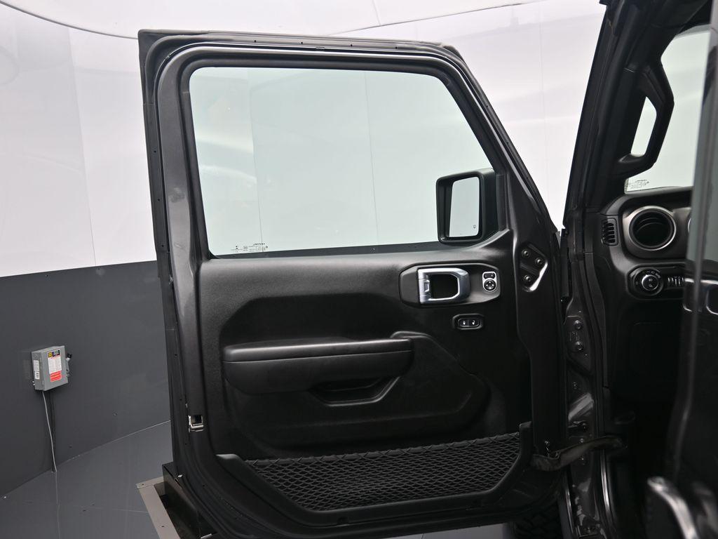 used 2021 Jeep Gladiator car, priced at $31,395