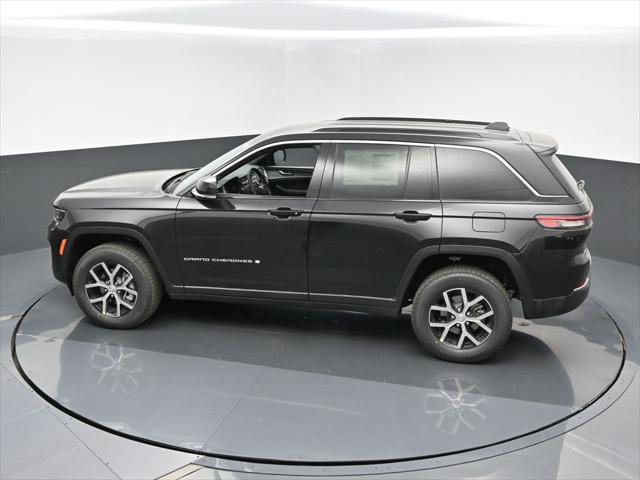 new 2025 Jeep Grand Cherokee car, priced at $44,381