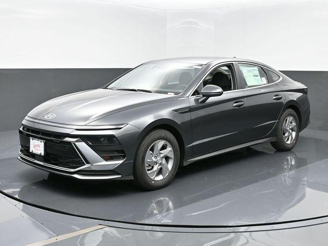 new 2025 Hyundai Sonata car, priced at $28,385