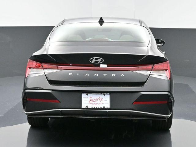 new 2025 Hyundai Elantra car, priced at $27,265