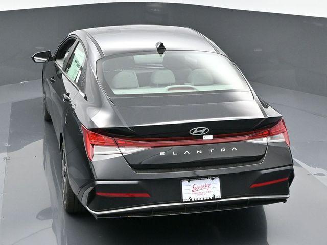 new 2025 Hyundai Elantra car, priced at $27,265