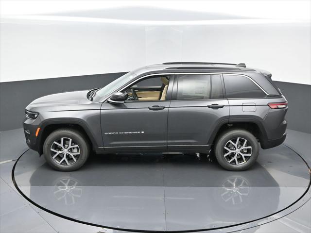 new 2025 Jeep Grand Cherokee car, priced at $49,321