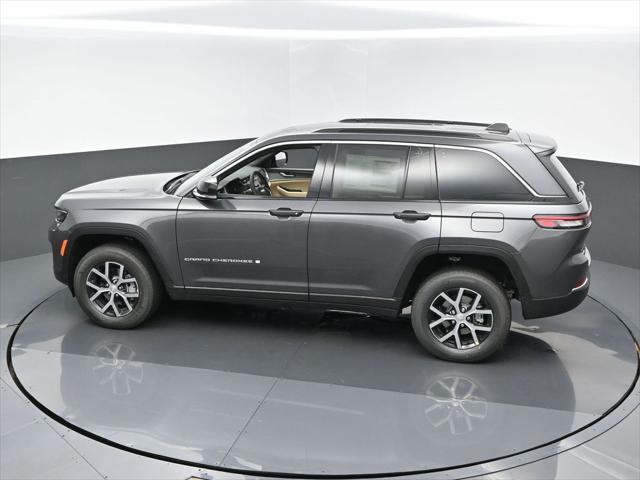 new 2025 Jeep Grand Cherokee car, priced at $49,321