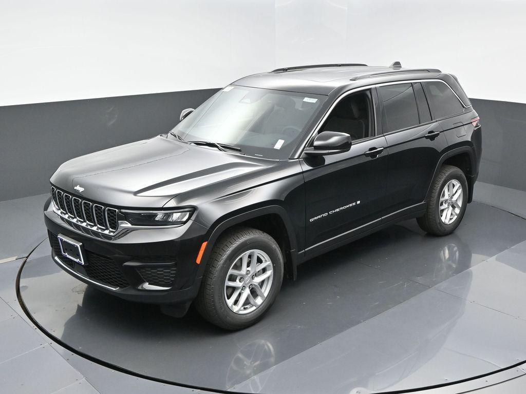 new 2025 Jeep Grand Cherokee car, priced at $40,845
